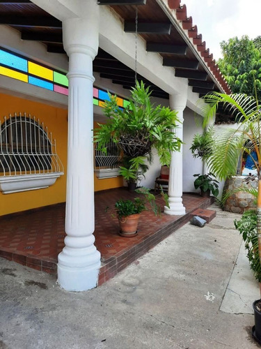 Imagen 2 de 26 de Febrero 22 Se Vende Casa Urb. Las Quintas Ii Naguanagua 04145951242 Francisco Rodriguez