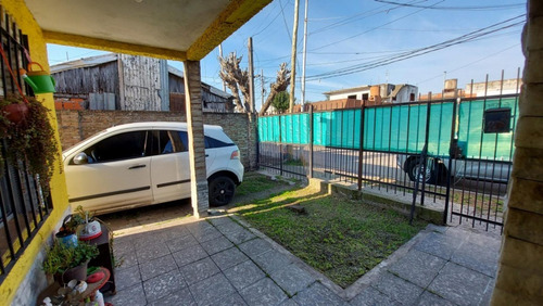 Imagen 5 de 18 de Casa 3 Ambientes Moron