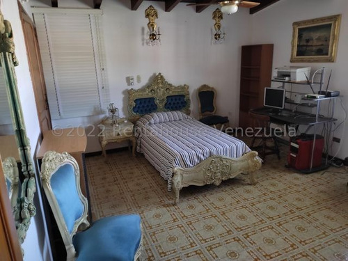 Imagen 25 de 29 de Venta De Cómoda Casa En Macaracuay / Ofc 22-19302
