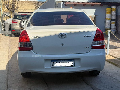 Toyota Etios 1.5 Sedan X