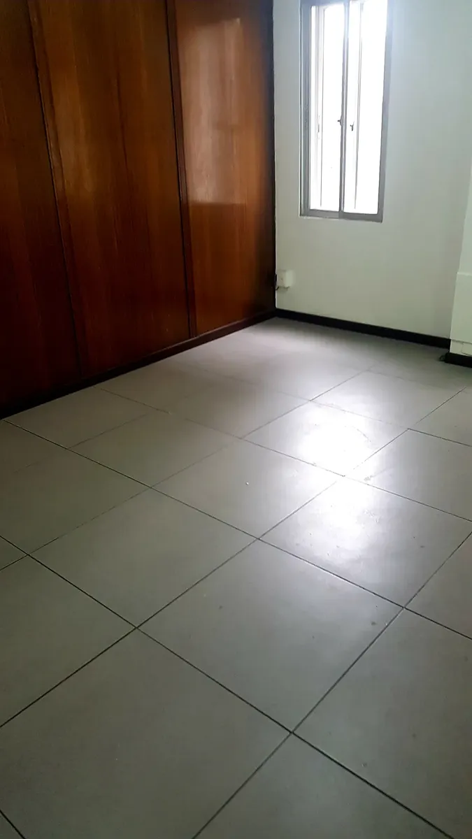 Imagen 3 de 16 de Departamento Remodelado A Media Cuadra De Metro La Moneda
