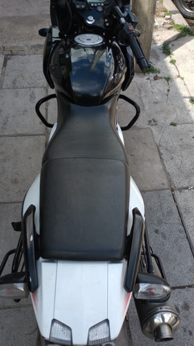 Imagen 4 de 18 de Bajaj Rowser 220 F 2015 Unica Mano Titular 25.000 Km Vtv