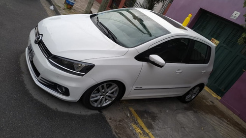 Volkswagen Fox 1.6 Highline 16v 6ta