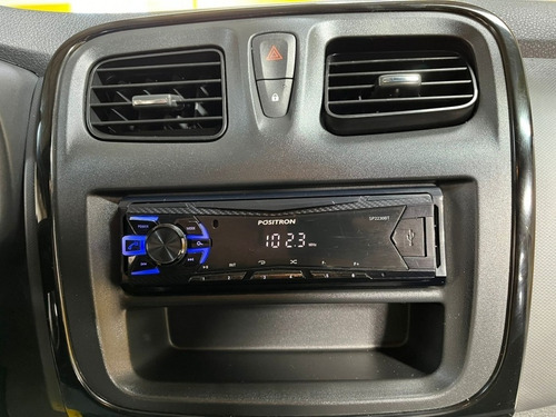 Imagem 14 de 15 de Renault Logan Life 1.0 3 Cilindros
