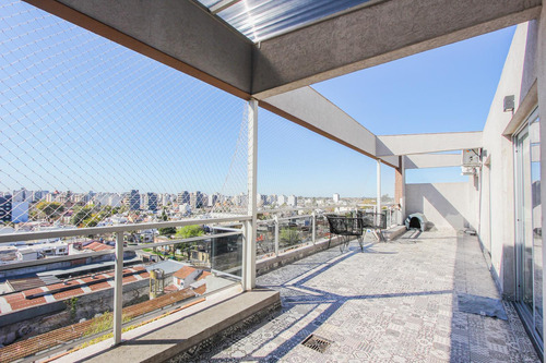 Venta Departamento 4 Ambientes En Moron Sur Con 3 Cocheras