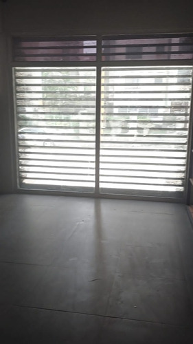 Imagen 22 de 30 de Galpon Con Local Comercial Entre Av. Bolivar Y Hermandad Gallega De Valencia, Sector La Ceiba. Alquila Crismelia Castillo