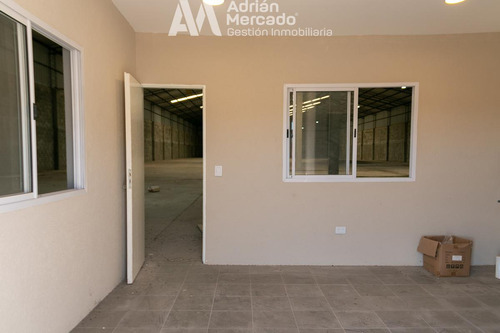 Deposito Nave Industrial San Vicente 4.400 Mts Totales
