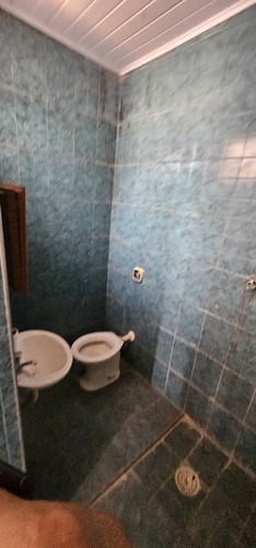 Casa De 2 Quartos Com Edícula