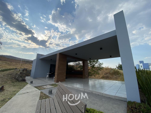 Casa En Senderos De Monte Verde, Tlajomulco De Zúñiga Con 3 Recámaras, 120 M², Id: 153303