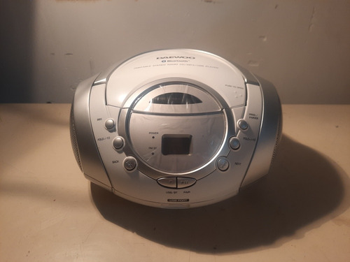 Imagen 4 de 6 de Equipo Reproductor Cd Daewoo Di-5038 Bluetooth Am Fm Usb