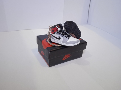 Llavero Air Jordan 1 Retro High Smoke Grey (par) (Usado)