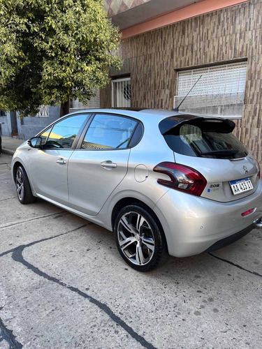 Imagen 4 de 9 de Peugeot 208 2016 1.6 Gt Thp
