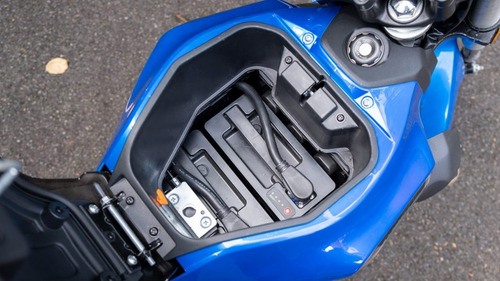 Imagen 17 de 20 de Moto Eléctrica Sunra Miku Super, 80km/h, Doble Batería