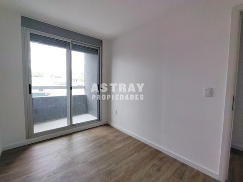 Imagen 10 de 14 de Apartamento En Venta De 2 Dormitorios En Cordón (ref: Ast-2631)