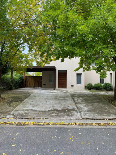 Casa En Santa Catalina, Villanueva