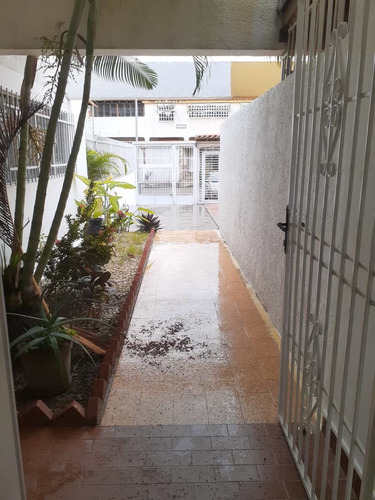 Imagen 4 de 14 de En Venta Casa En Prebo Calle Cerrada