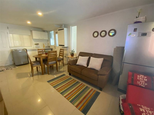 Casa En Venta De 3 Dorm. En Peñalolén