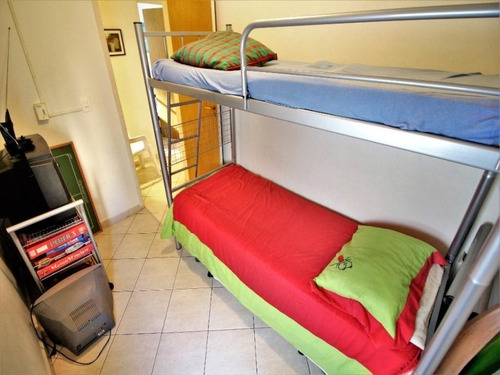 Imagem 18 de 26 de Apartamento Reformado À Venda - Praia Da Enseada - Guarujá Sp - 3 Dormitórios - 2 Banheiros - 1 Vaga De Garagem - Lazer - Ap3847 - 34710714