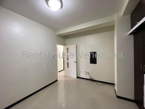 Excelente Apartamento En Venta, Urb. San Jacinto, Maracay, Planta Electrica Y 25-10150 Mv
