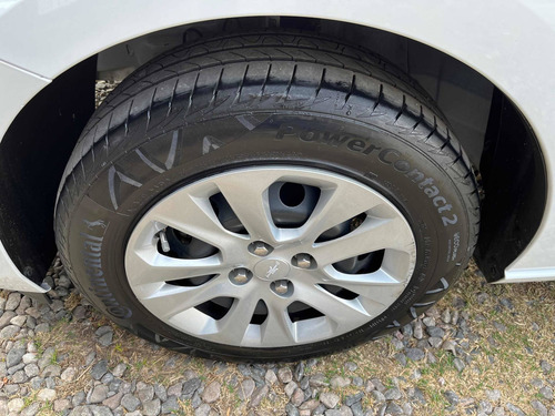 Imagen 22 de 23 de Chevrolet Onix 2020 1.2 Lt Tech Onstar
