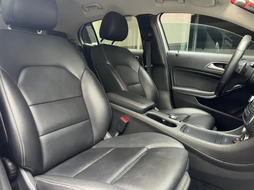Mercedes-Benz Clase GLA GLA 180 1.6LT TA