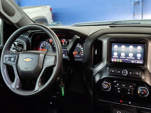 Chevrolet Silverado 4.3 WT Dob Cab V6 4x4