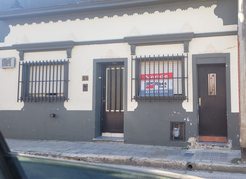 Casa Al Frente En Barranuitas