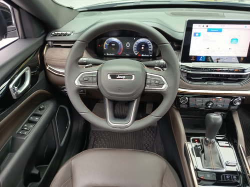 Jeep Commander 2.0 TD380 TURBO DIESEL OVERLAND AT9