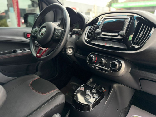 Fiat Uno SPORTING Dualogic 1.4 EVO Flex 8V 4p