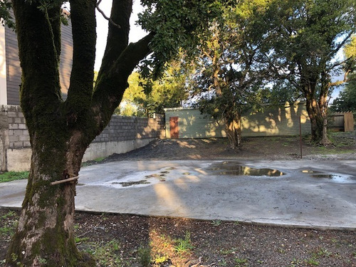 Imagen 6 de 11 de Venta Casa Pucón Frente Al Lago - Salida Directa Al Lago