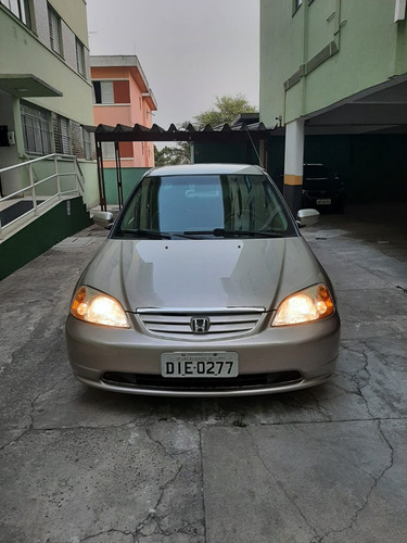 Imagem 2 de 6 de Honda Civic