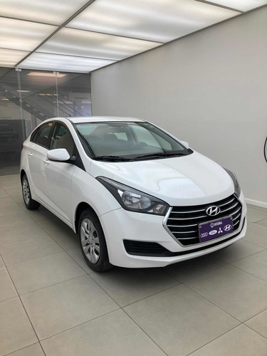 Imagem 4 de 10 de Hyundai Hb20s 2018 1.6 Comfort Plus Flex 4p