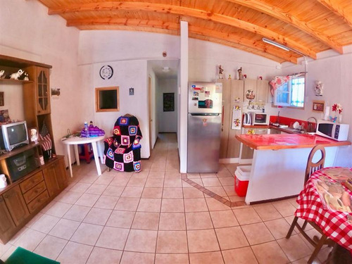 Parcela Con Casa De 5.500 M2 En Chiñigue, El Monte
