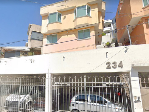 Casa En Tlalnepantla De Baz, A Un Super Precio De Remate Bancario