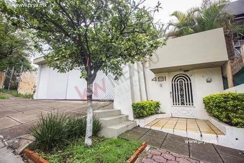 Imagen 2 de 25 de Casa En Venta En Santa Rita, Zapopan