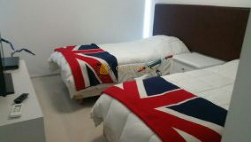 Apto De 2 Dormitorios, 2 Baños (1 Suite Con Vestidor), Living-comedor, Cocina Americana Y Terraza. Garaje. Próximo A Punta Shopping Y Consulte !!!!!!- Ref: 1887