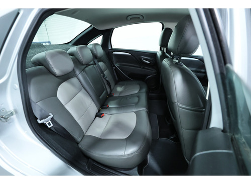 Fiat Linea 1.8 ESSENCE 16V FLEX 4P AUTOMATIZADO