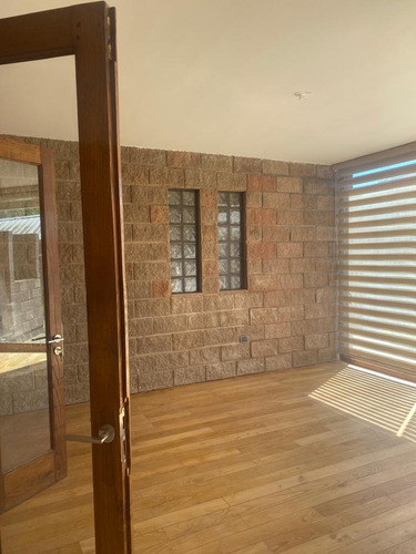 Se Vende Amplia Casa En Huertos Familiares
