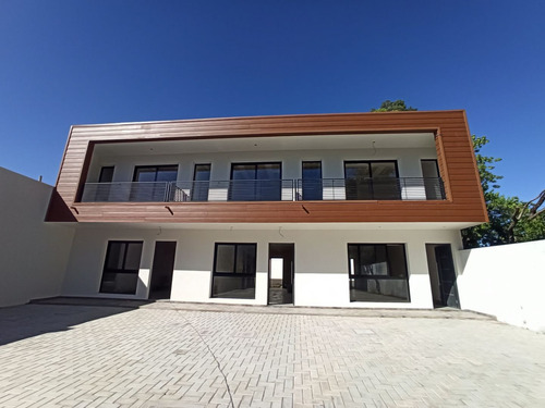 Venta Ph 3 Ambientes En Complejo Cerrado, Cochera Ituzaingo