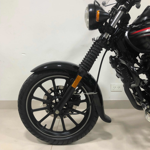 Imagen 3 de 16 de Bajaj Avenger 220 Street Custom Choper 12/18 Solo Dni