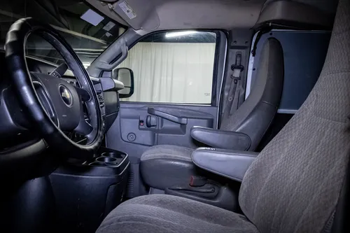 Chevrolet Express 6.0cargo Van Ls At