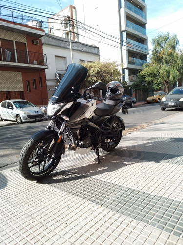 Imagen 3 de 4 de Bajaj Rouser Ns 200