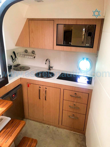 Imagem 6 de 9 de Lancha Phantom 400 Iate Axtor Fs Azimut Beneteau Ferreti