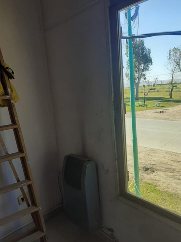 Casa En Venta - 2 Dormitorios 2 Baños - Jardín - 177.72mts2 - Punta Lara, Ensenada