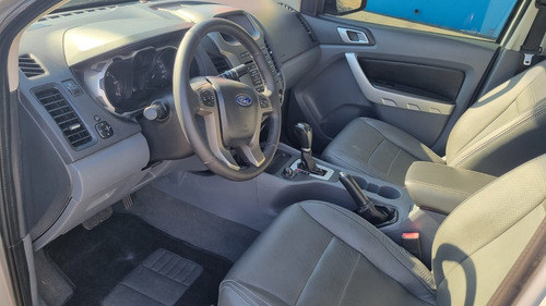Ford Ranger 3.2 Limited Cab. Dupla 4x4 Aut. 4p