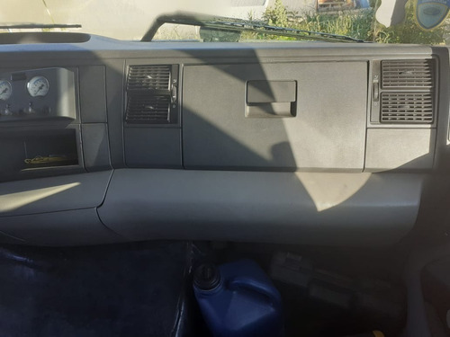 Imagem 5 de 13 de Vw 24250 Constellation Truck No Chassi 2009