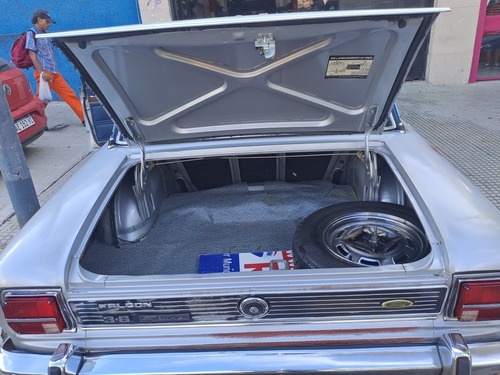 Imagen 15 de 25 de Ford Falcon Futura Sp