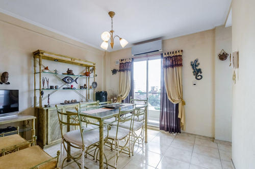 Venta 3 Ambientes C/cochera Y Balcón Al Frente