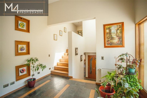 Imagen 3 de 30 de Casa En Venta De 5 Dormitorios En La Reina