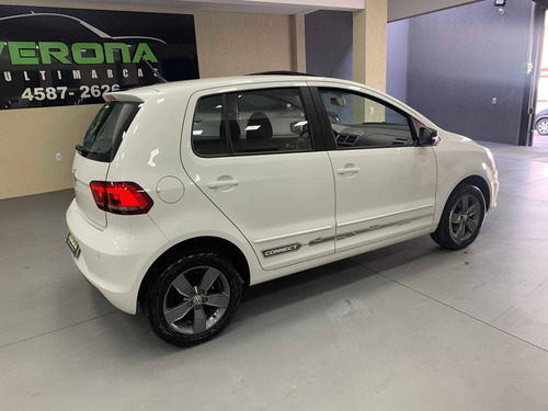 Imagem 2 de 12 de Volkswagen Fox 1.6 Msi Total Flex Connect 4p Manual